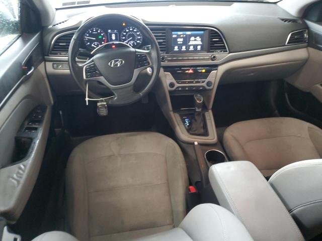  HYUNDAI ELANTRA 2017 Серебристый