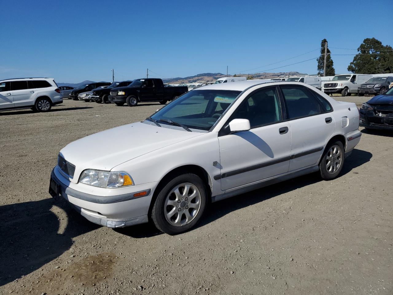 2000 Volvo S40