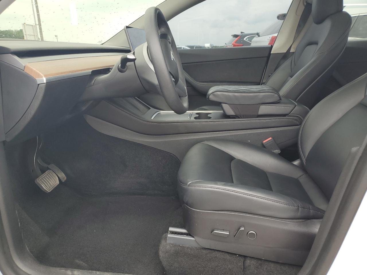 2022 Tesla Model Y VIN: 7SAYGAEE7NF307329 Lot: 57294955