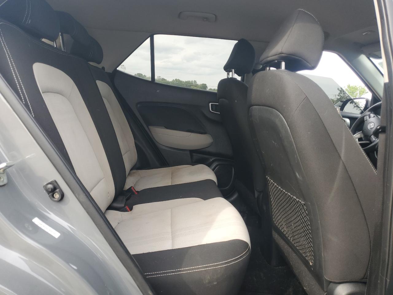 2020 Hyundai Venue Sel VIN: KMHRC8A34LU045716 Lot: 58921175