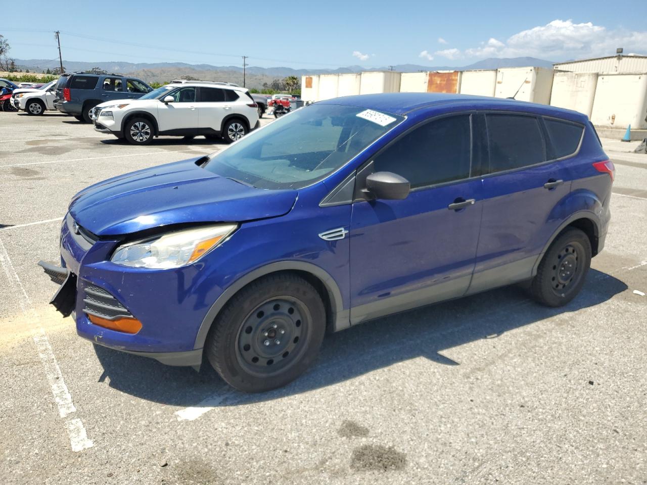 2015 Ford Escape S იყიდება Van Nuys-ში, CA - Front End
