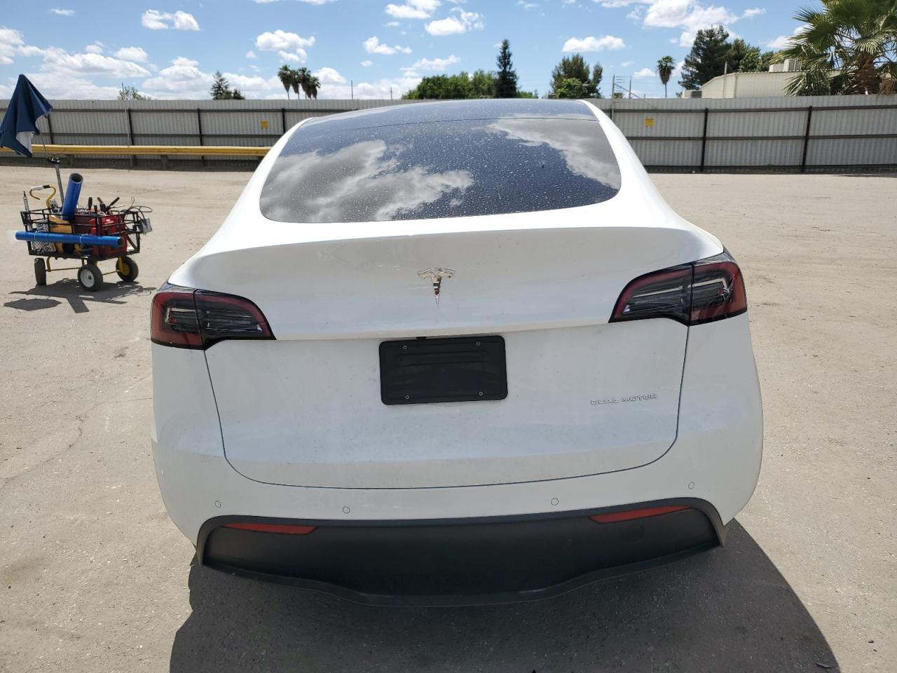 2022 Tesla Model Y VIN: 7SAYGDEE4NA022683 Lot: 56743505