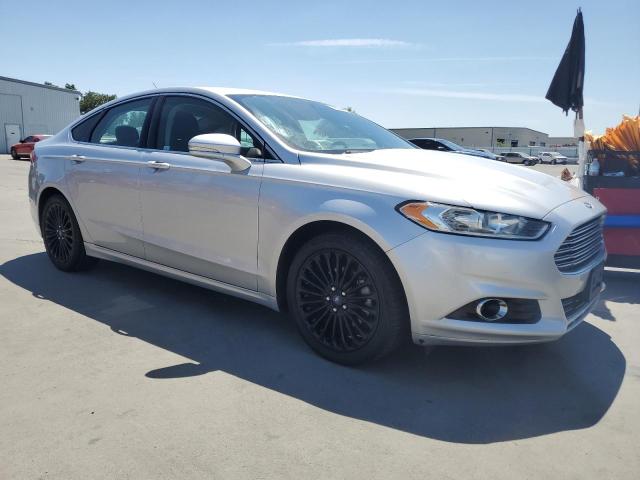 Седаны FORD FUSION 2016 Серебристый