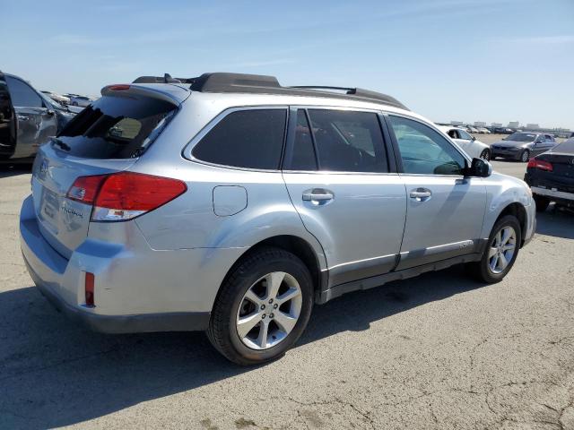  SUBARU OUTBACK 2013 Серебристый