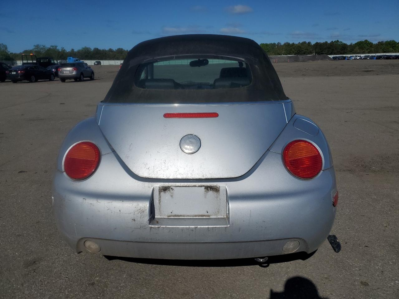 2005 Volkswagen New Beetle Gls VIN: 3VWCM31Y15M311865 Lot: 56832635