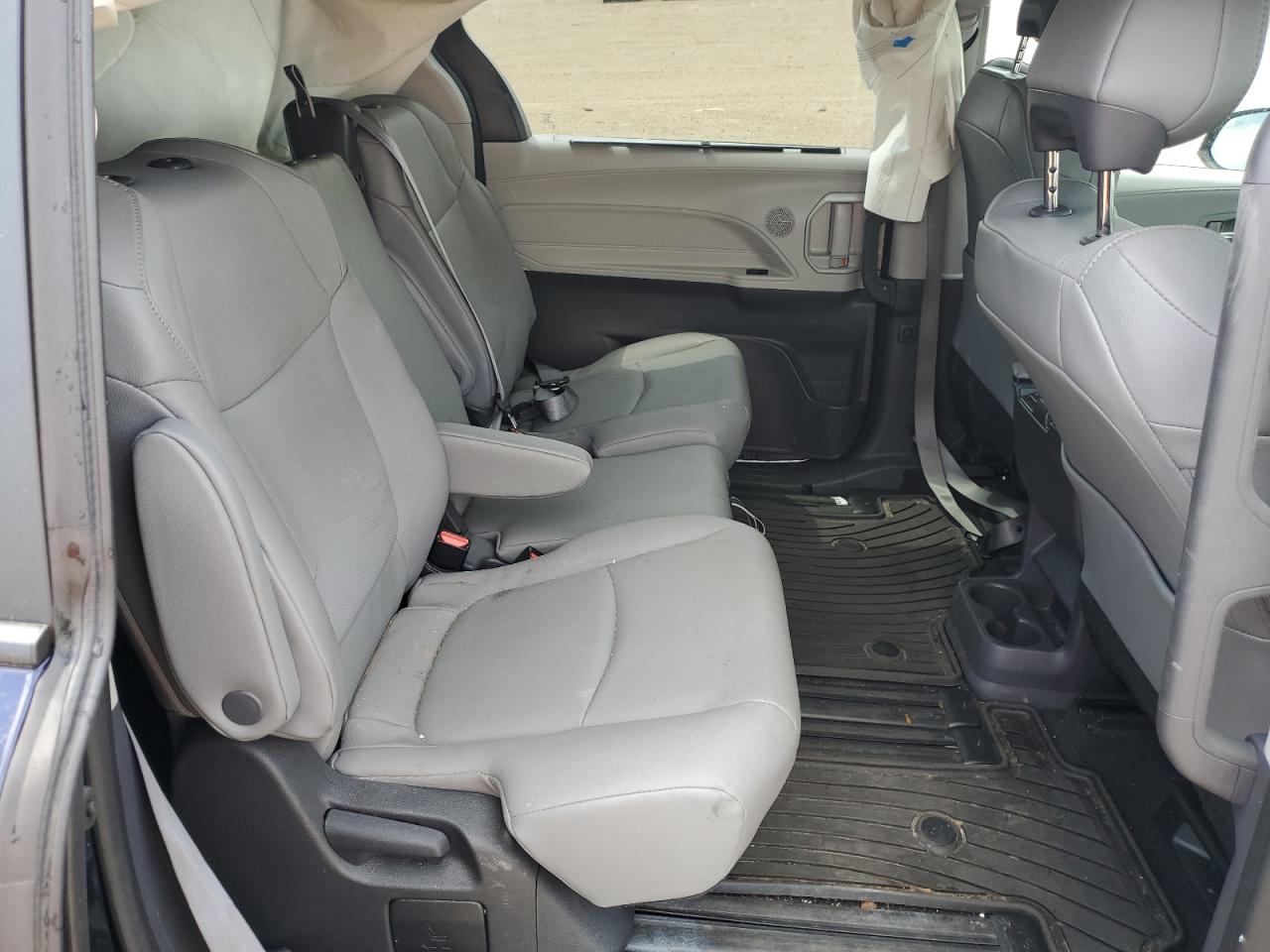 2022 Toyota Sienna Xle VIN: 5TDJRKEC3NS128049 Lot: 57020625