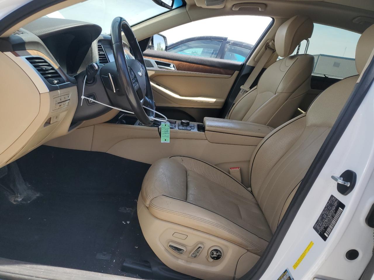 2016 Hyundai Genesis 3.8L VIN: KMHGN4JE5GU112910 Lot: 56990965