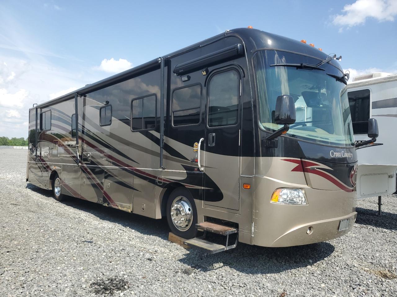 Byron, GA에서 판매 중인 2008 Freightliner Chassis X Line Motor Home - Side