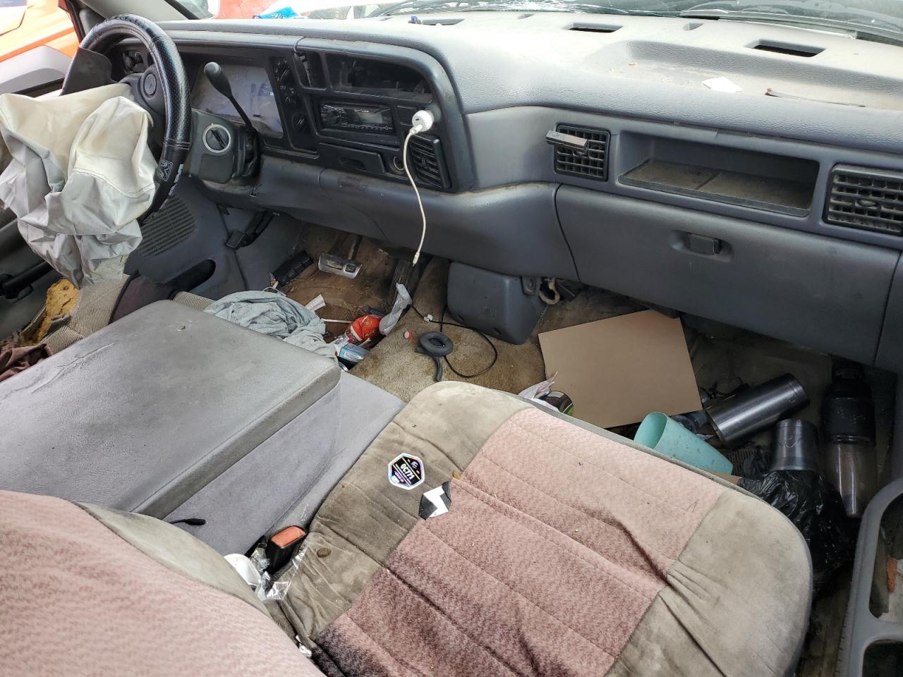 1997 Dodge Ram 1500 VIN: 1B7HC13Z8VJ553345 Lot: 56321445