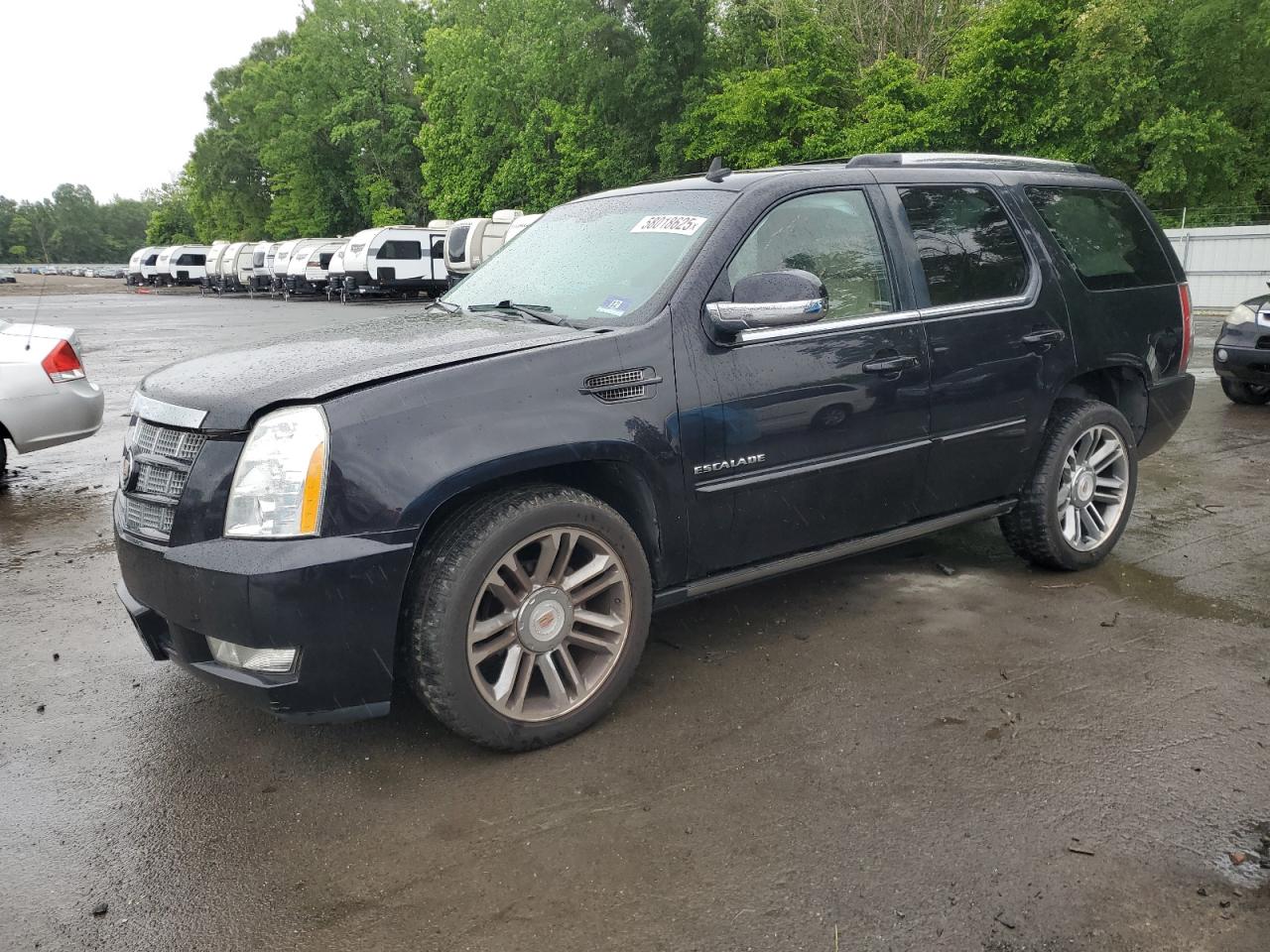 2014 Cadillac Escalade Premium for Sale in Glassboro, NJ - Side