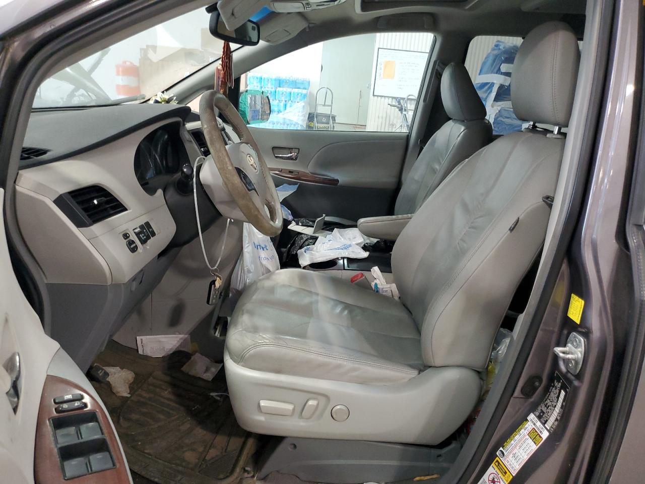 2011 Toyota Sienna Xle VIN: 5TDDK3DCXBS005787 Lot: 56923495