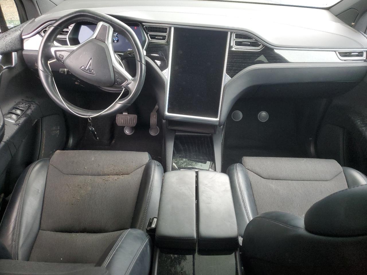 2017 Tesla Model X VIN: 5YJXCDE2XHF067404 Lot: 58556245