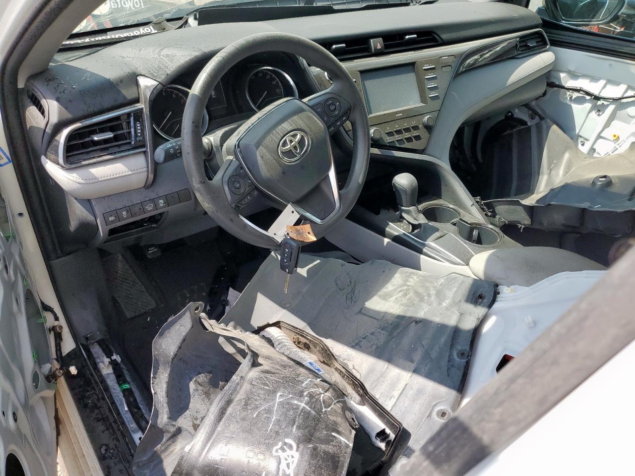 2020 Toyota Camry Le VIN: 4T1C11AK1LU937321 Lot: 56680945