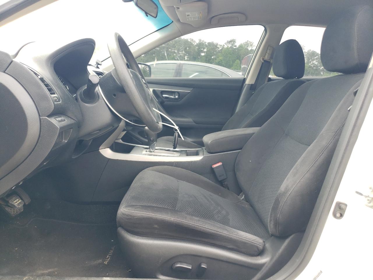 2015 Nissan Altima 2.5 VIN: 1N4AL3AP1FN333284 Lot: 56837255