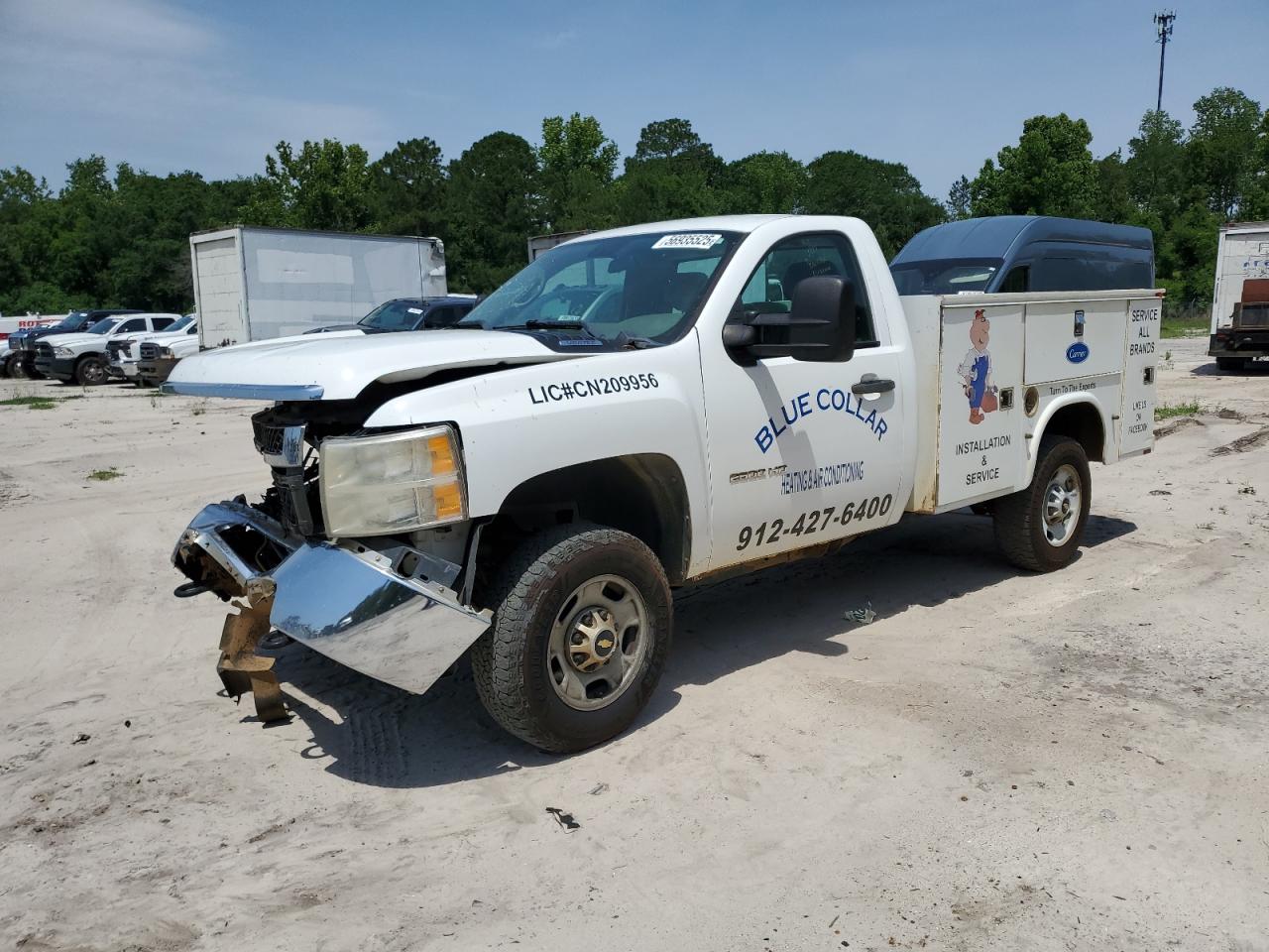 2011 Chevrolet Silverado C2500 Heavy Duty for Sale in Savannah, GA - Front End