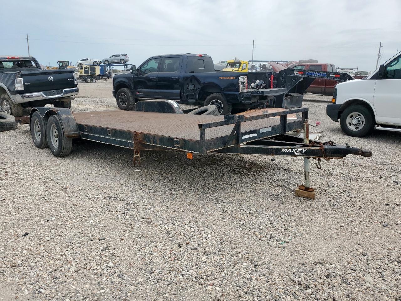 2013 Maxey Light Duty Carhauler Equipment Trailer na sprzedaż w Houston, TX - Minor Dent/Scratches