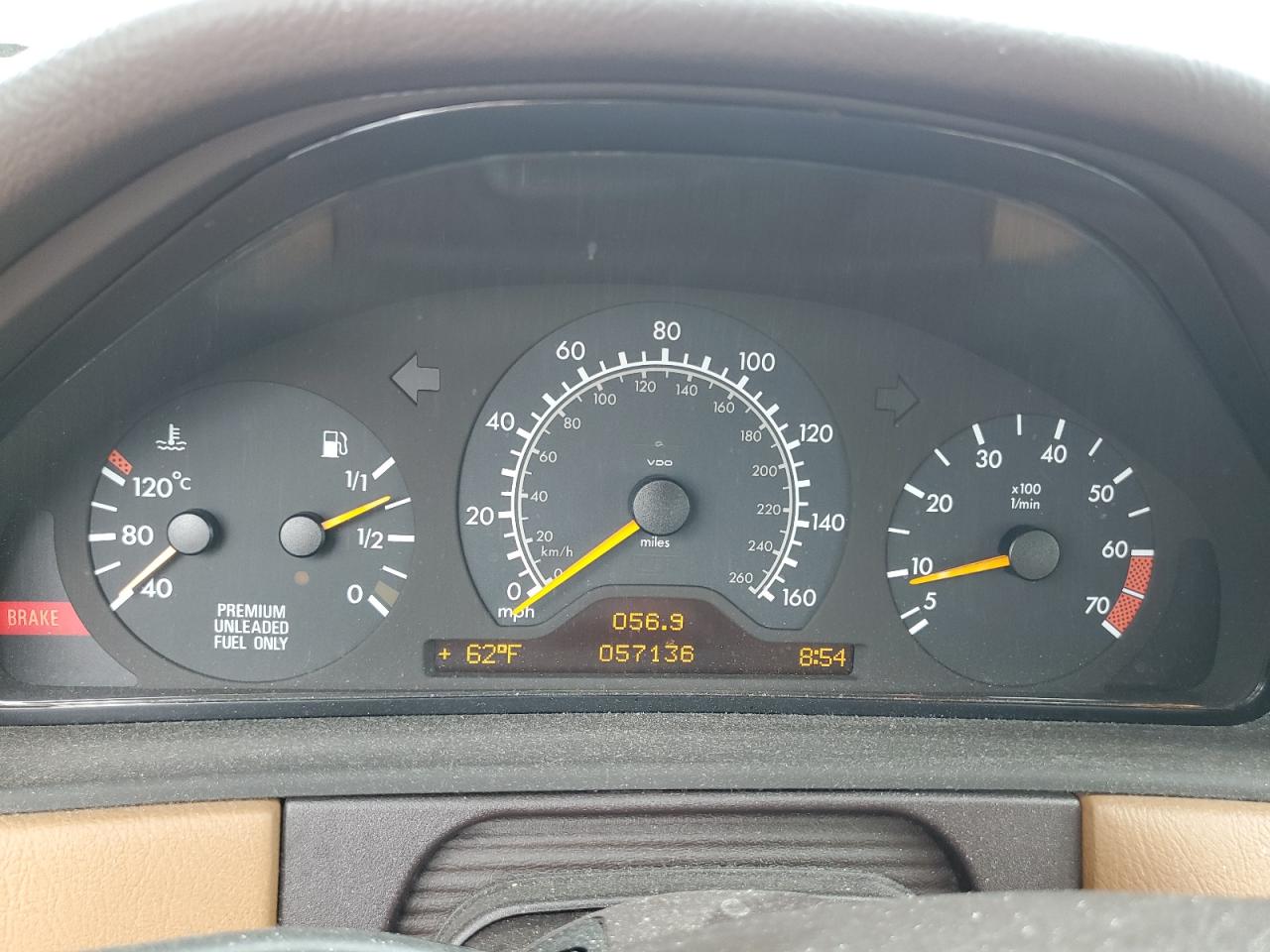 1998 Mercedes-Benz E 320 VIN: WDBJF65F9WA602450 Lot: 53257275