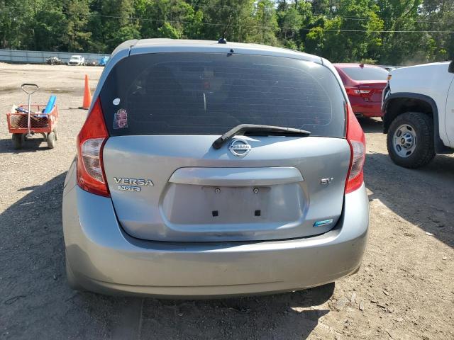 Hatchbacks NISSAN VERSA 2014 Srebrny