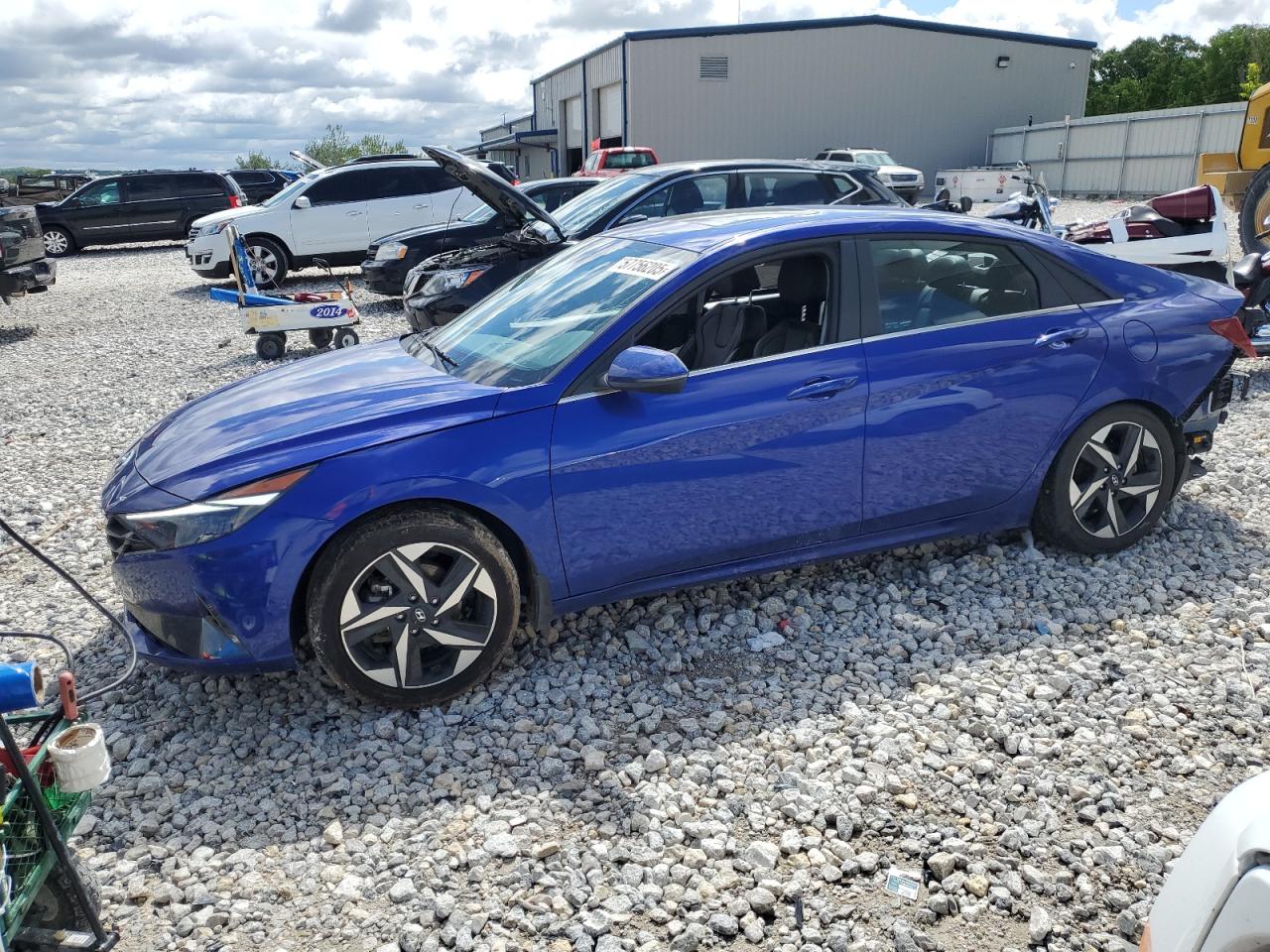 2023 Hyundai Elantra Limited продається в Wayland, MI - Rear End