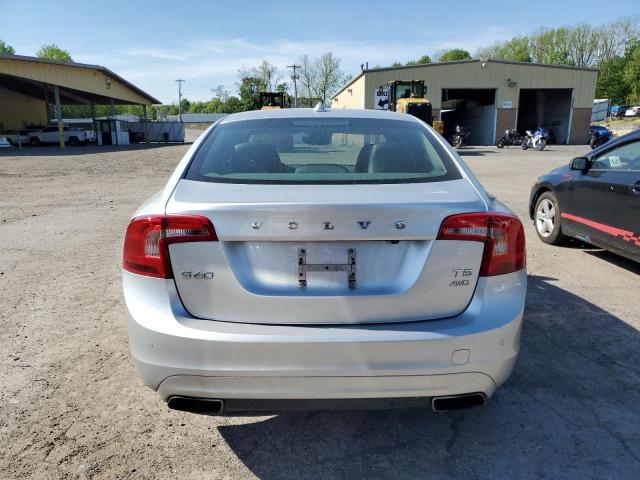  VOLVO S60 2015 Серебристый