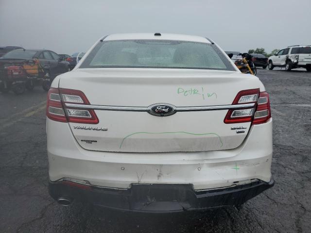  FORD TAURUS 2018 Biały