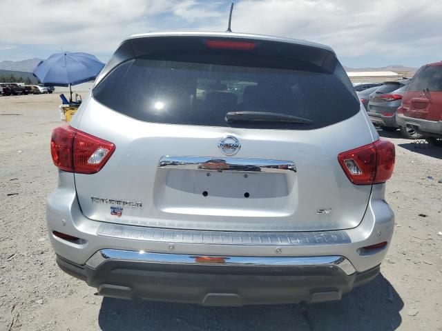  NISSAN PATHFINDER 2017 Srebrny