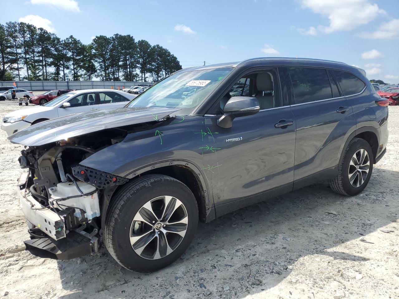 Loganville, GA에서 판매 중인 2020 Toyota Highlander Hybrid Xle - Front End