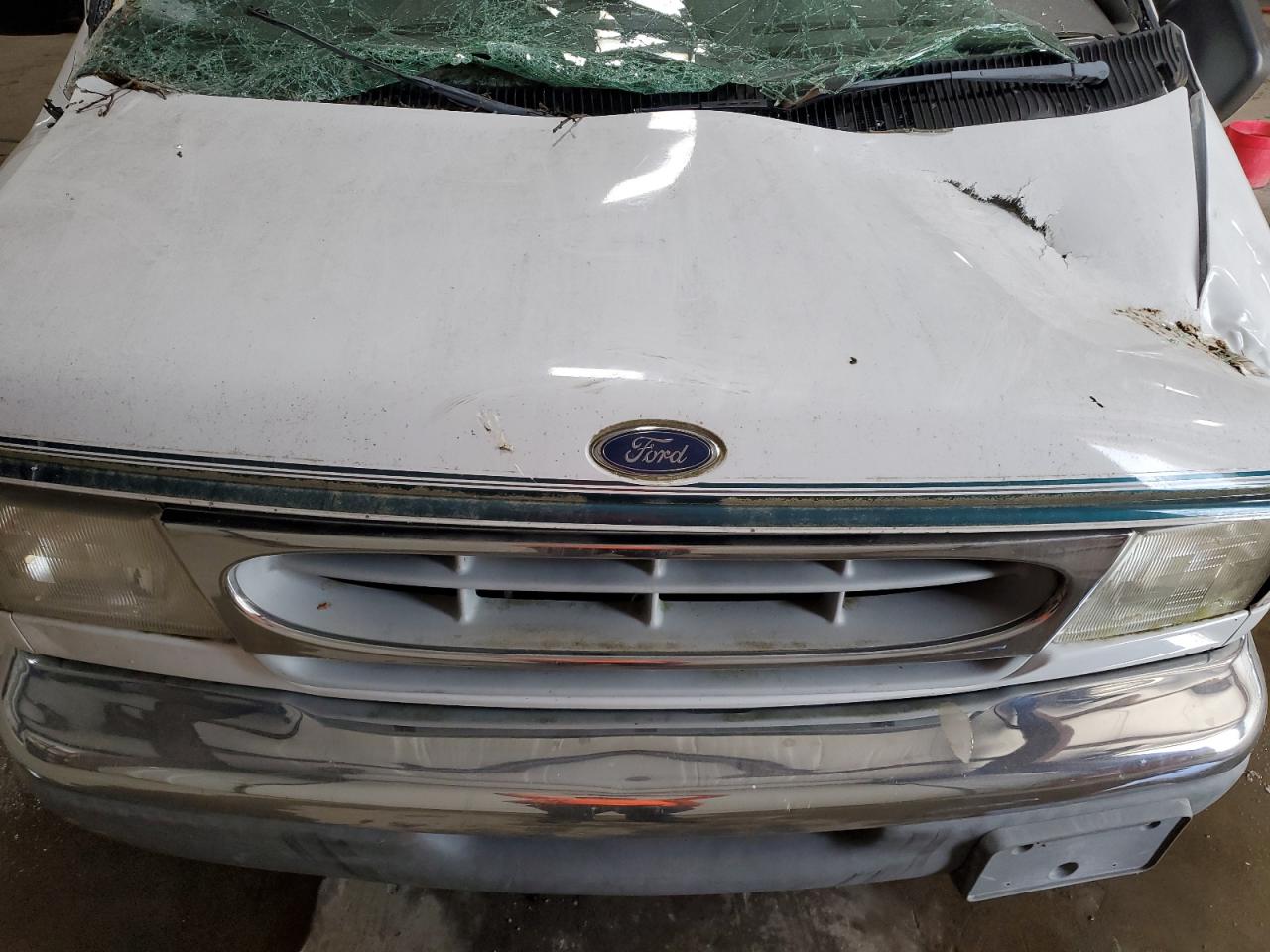 1998 Ford Econoline E150 Van VIN: 1FDRE14L2WHC06042 Lot: 55794955