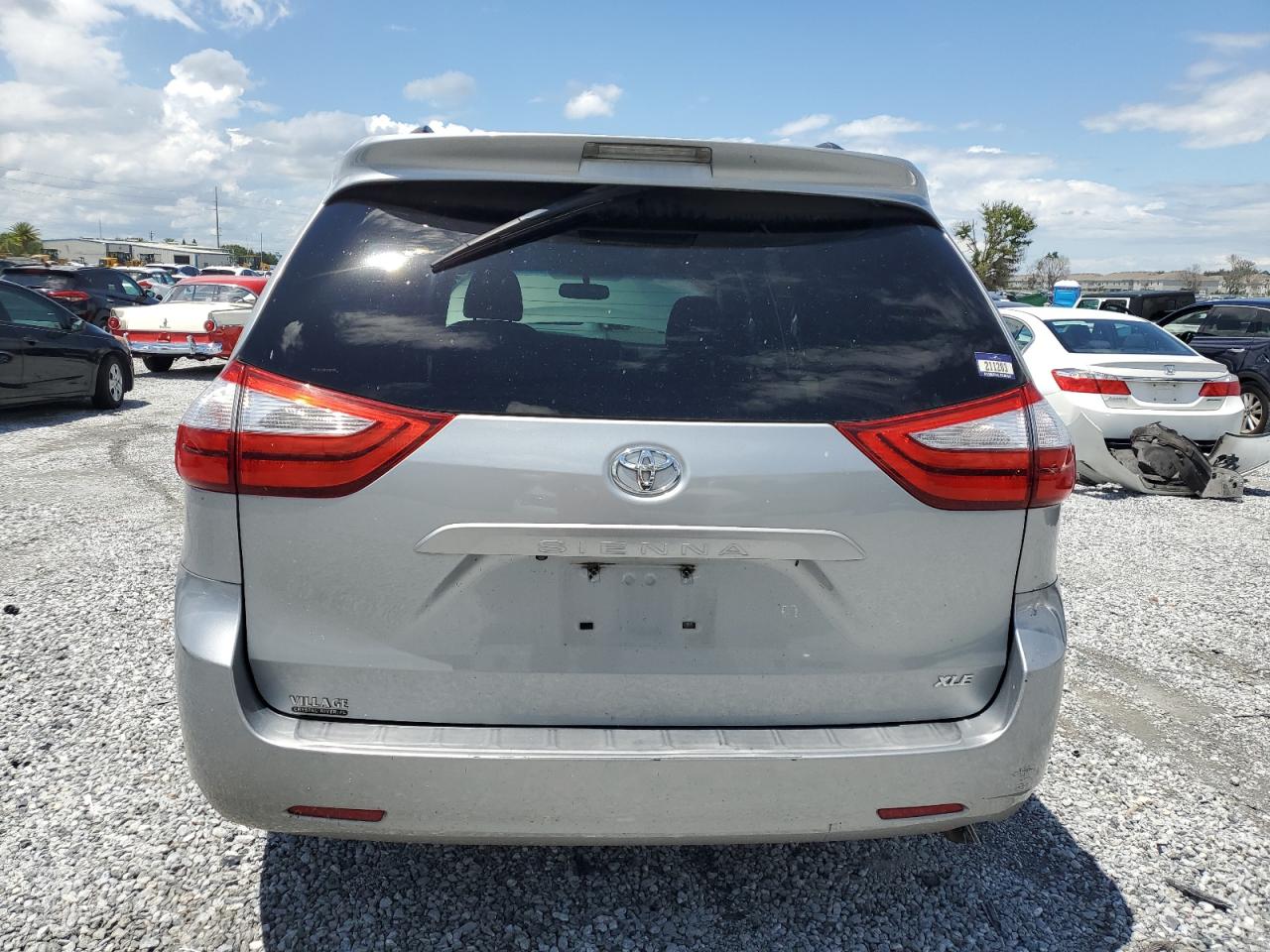 2015 Toyota Sienna Xle VIN: 5TDYK3DC1FS626195 Lot: 56937525