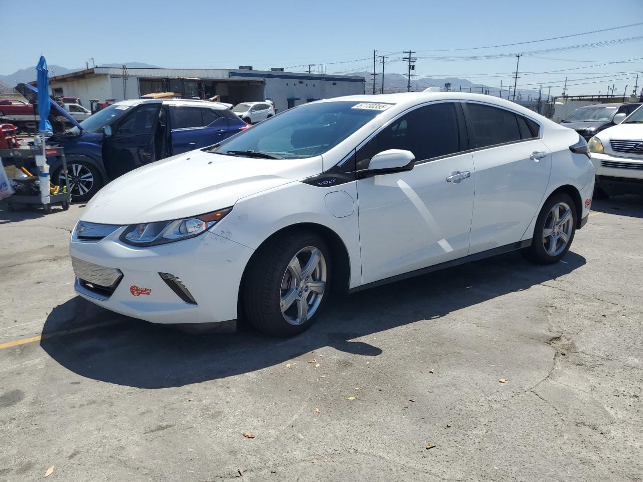 2017 Chevrolet Volt Lt for Sale in Sun Valley, CA - Front End