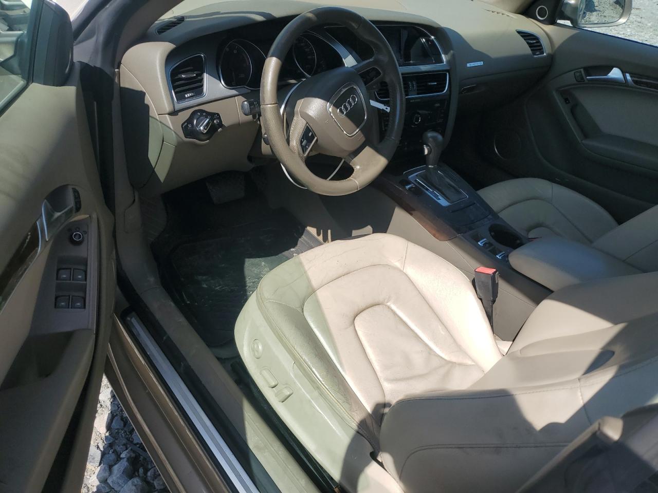2011 Audi A5 Premium Plus VIN: WAULFAFHXBN002033 Lot: 56165885
