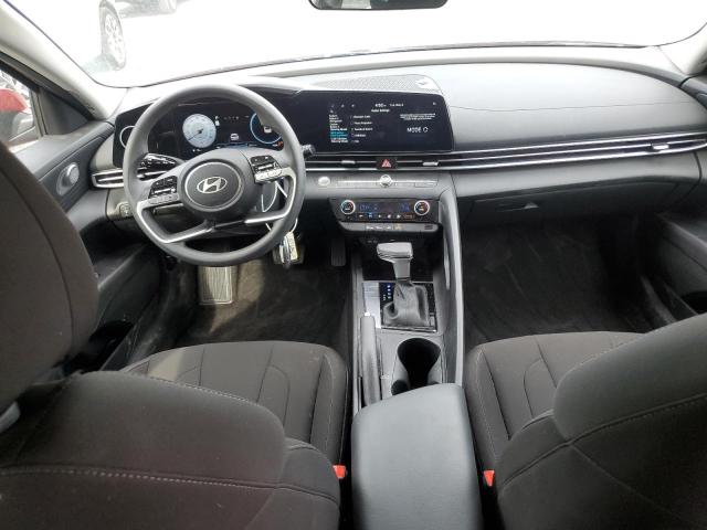  HYUNDAI ELANTRA 2024 Красный