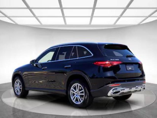  MERCEDES-BENZ GLC-CLASS 2023 Black