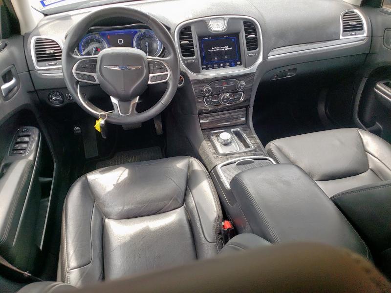  CHRYSLER 300 2019 Szary