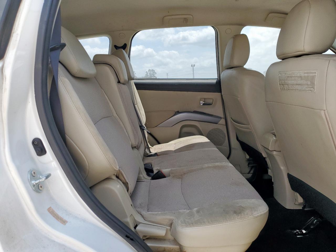 2010 Mitsubishi Outlander Xls VIN: JA4JS4AX4AZ002648 Lot: 57086765