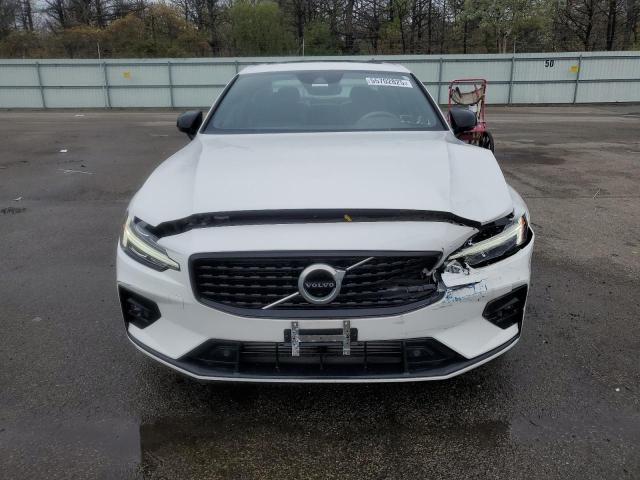  VOLVO S60 2021 Белый