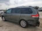 2011 Toyota Sienna Xle იყიდება Pekin-ში, IL - Rear End