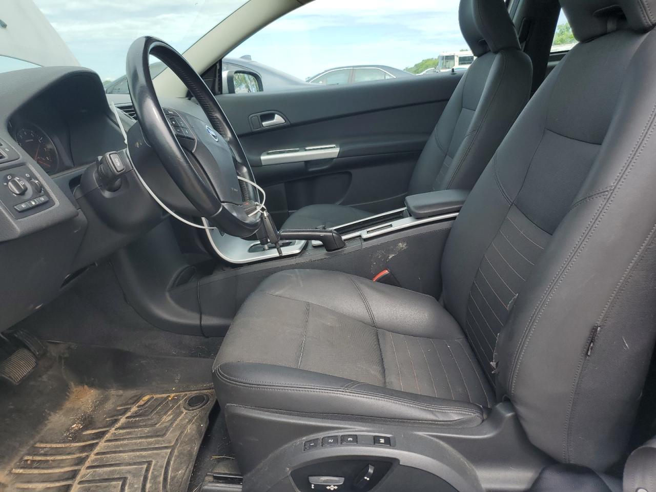 2011 Volvo C30 T5 VIN: YV1672MK6B2220418 Lot: 55934145