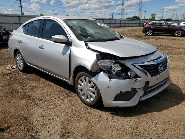  NISSAN VERSA 2018 Silver