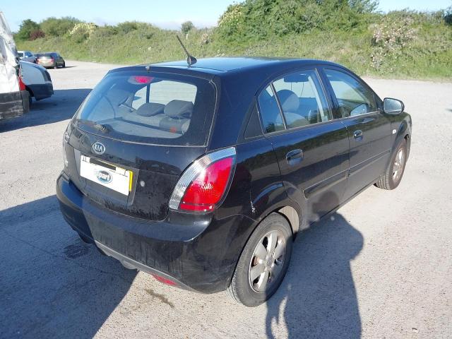 2011 KIA RIO DOMINO