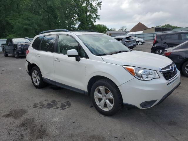  SUBARU FORESTER 2016 Белы