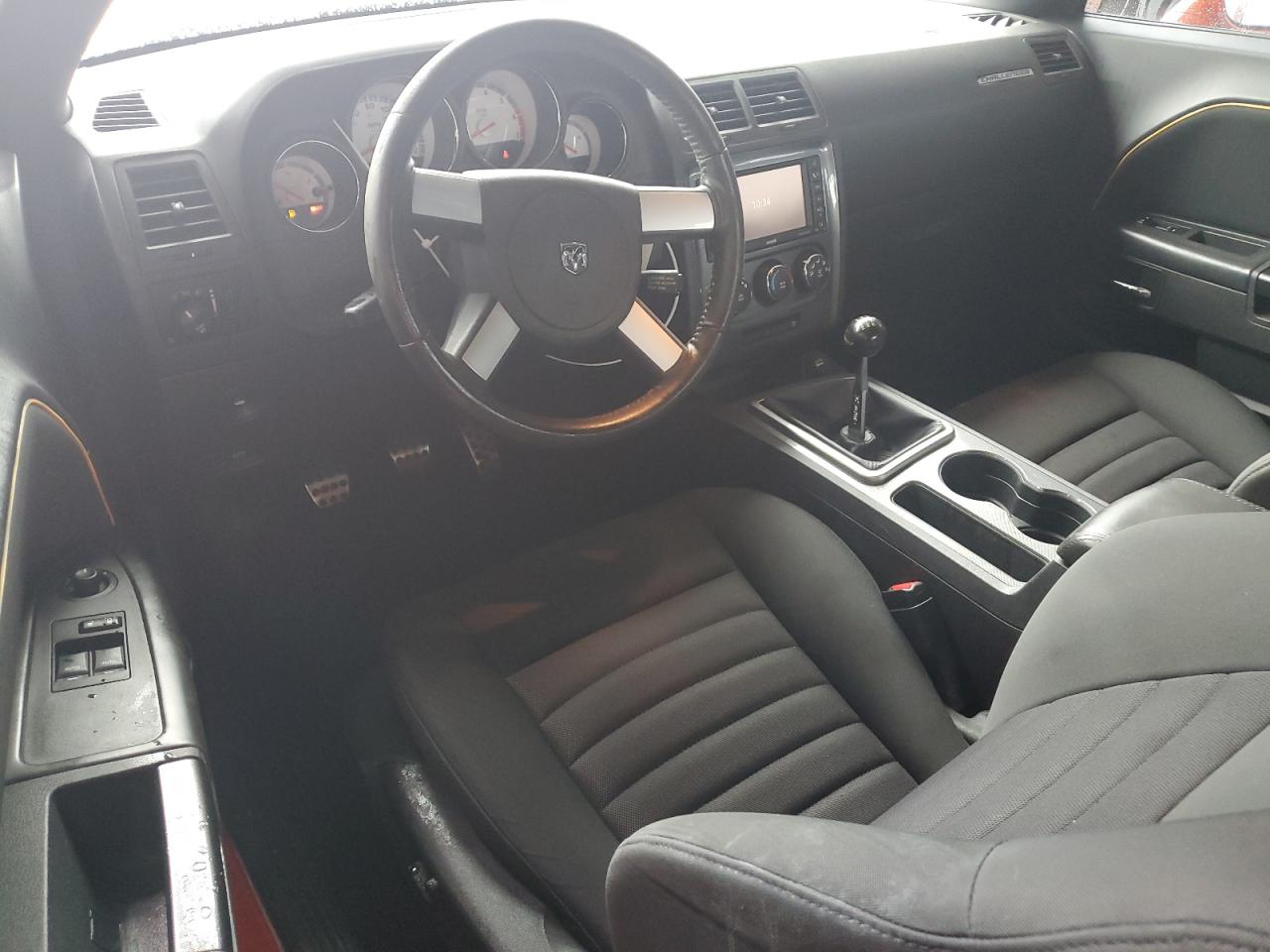 2009 Dodge Challenger R/T VIN: 2B3LJ54T69H588556 Lot: 56277855