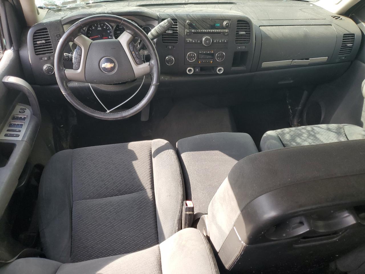 2008 Chevrolet Silverado K1500 VIN: 2GCEK13M981218958 Lot: 57219755