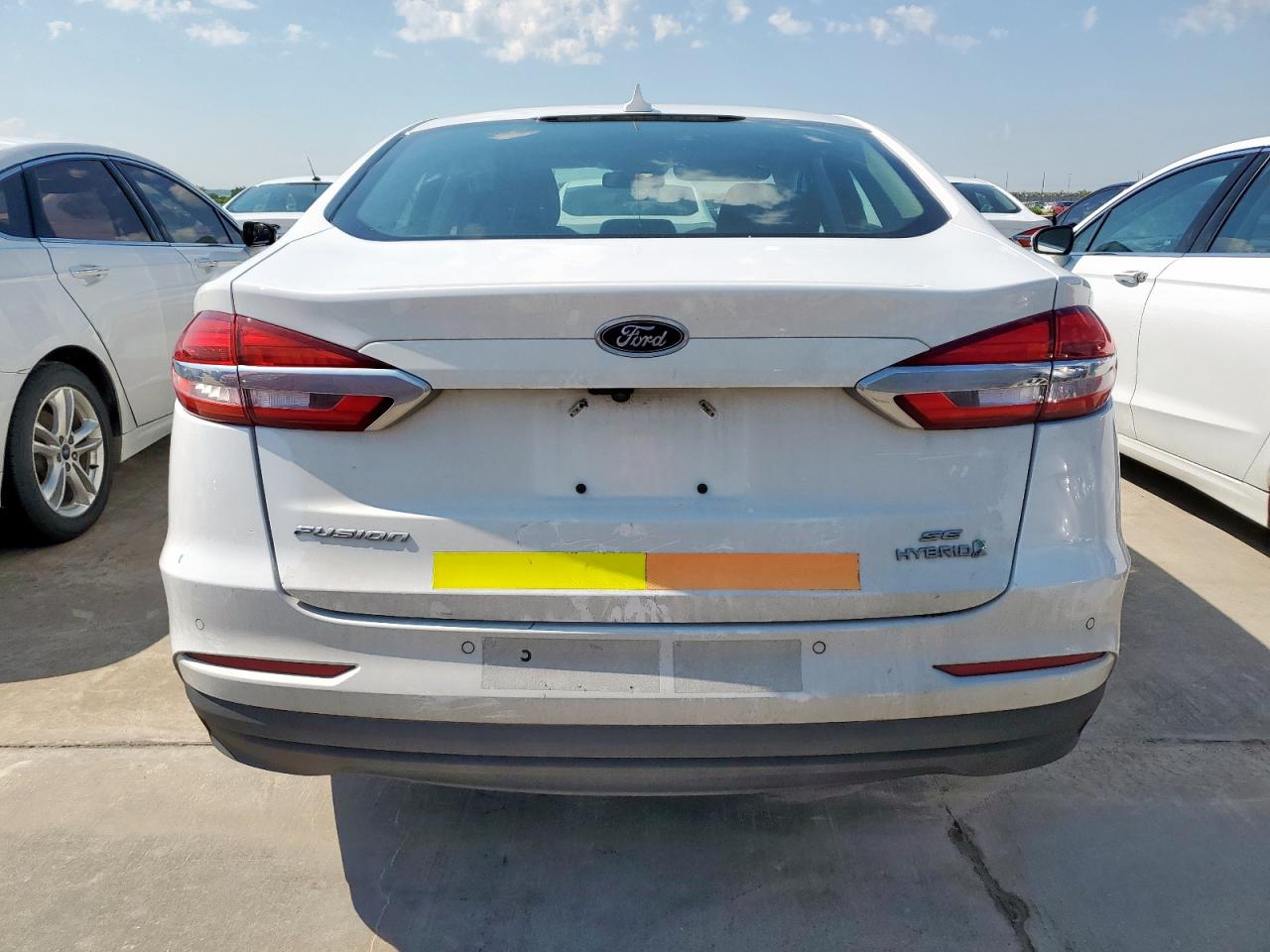 2019 Ford Fusion Se VIN: 3FA6P0LU1KR124923 Lot: 54041325