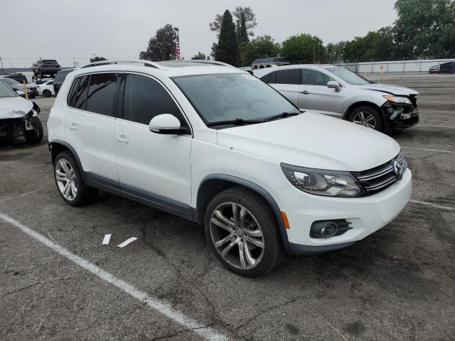  VOLKSWAGEN TIGUAN 2016 Белый