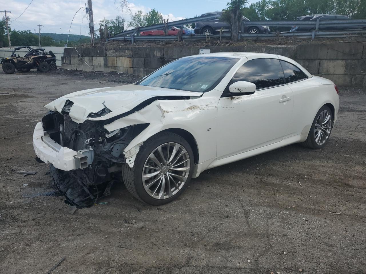 2015 Infiniti Q60 Base