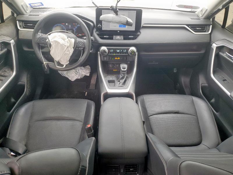  TOYOTA RAV4 2023 Белый