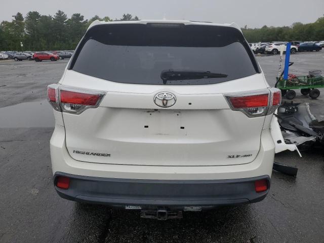 Паркетники TOYOTA HIGHLANDER 2016 Білий