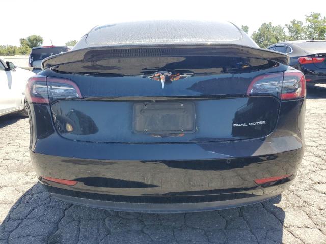  TESLA MODEL 3 2021 Czarny