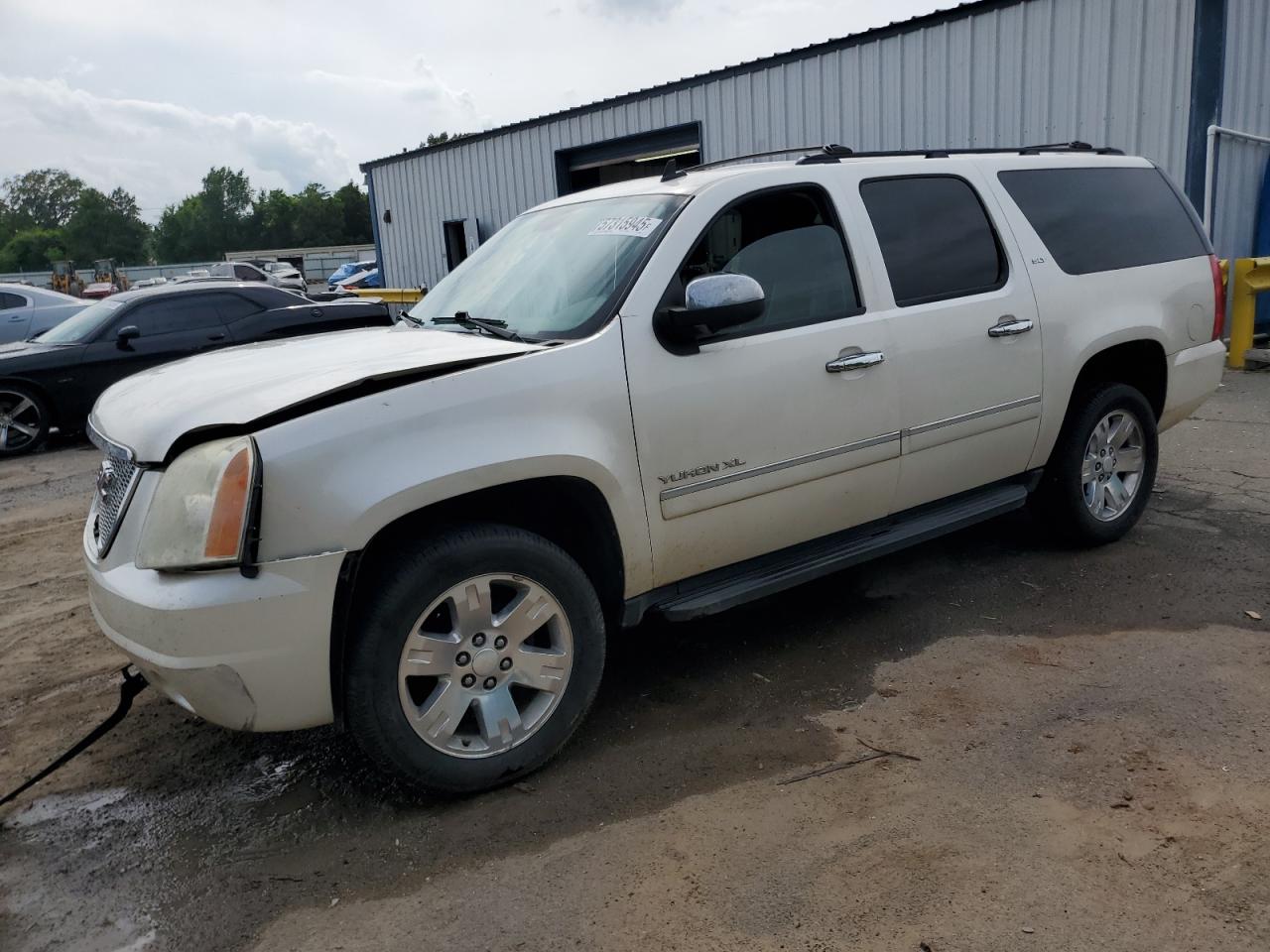 2011 Gmc Yukon Xl C1500 Slt للبيع في Shreveport، LA - Front End
